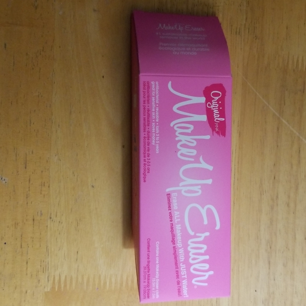 New Original MakeUp Eraser NIB